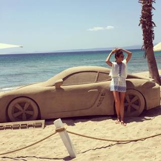 Ece Erken feet photo thumbnail