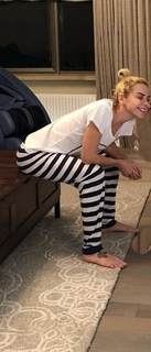 Ece Erken feet photo thumbnail