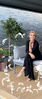 Ece Erken feet photo thumbnail