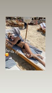 Ece Erken feet photo thumbnail