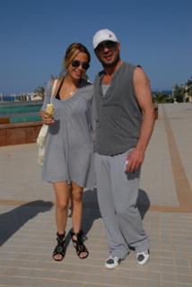 Ece Erken feet photo thumbnail