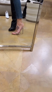 Ece Erken feet photo thumbnail