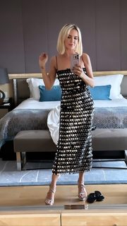 Ece Erken feet photo thumbnail