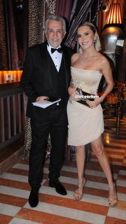 Ece Erken feet photo thumbnail