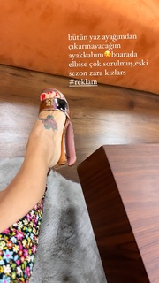 Ece Erken feet photo thumbnail