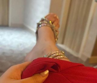 Ece Mumay feet photo 10