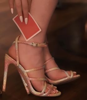 Ece Mumay feet photo 5