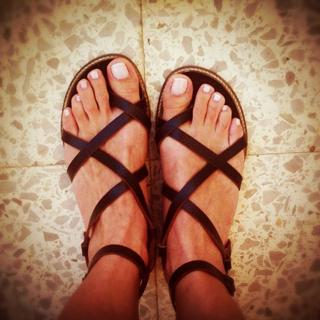 Ece Uslu feet photo 4