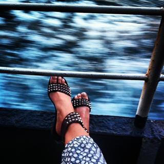 Ece Uslu feet photo 2