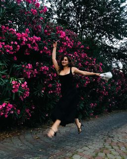 Ece Yasar feet photo 20