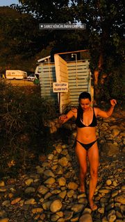 Ece Yasar feet photo 12