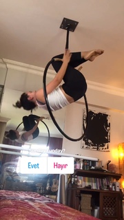 Ece Yasar feet photo 7