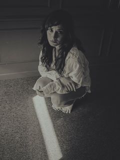 Ece Yasar feet photo 12