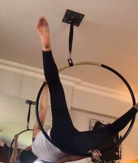 Ece Yasar feet photo 3