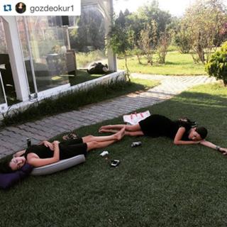 Ecem Özkaya feet photo 11