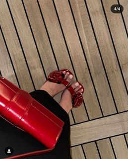 Ecenaz Üçer feet photo 15