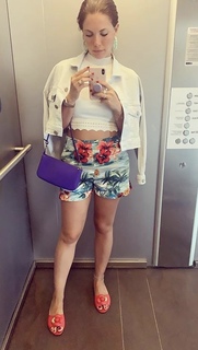 Eda Ece feet photo thumbnail