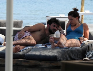 Eda Ece feet photo thumbnail