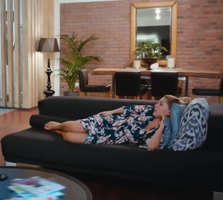 Eda Ece feet photo thumbnail