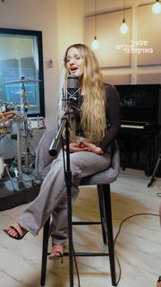 Eden Ben Zaken feet photo 19