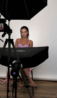 Eden Fines feet photo 4