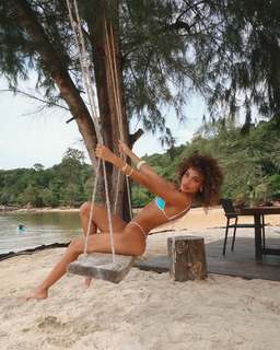 Eden Fines feet photo 10