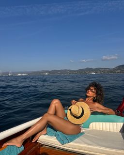 Eden Fines feet photo 5