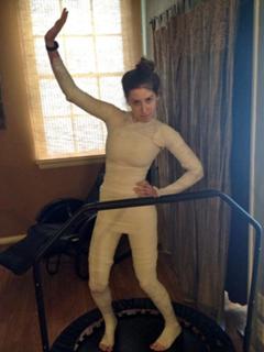 Eden Sher feet photo thumbnail