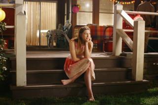 Eden Sher feet photo thumbnail
