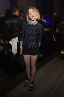 Eden Sher feet photo thumbnail