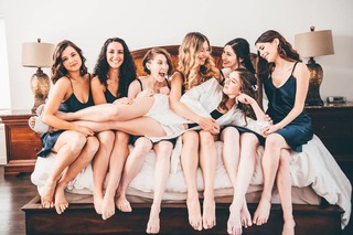 Eden Sher feet photo thumbnail