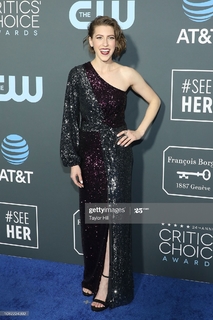 Eden Sher feet photo thumbnail