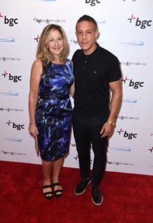 Edie Falco feet photo thumbnail