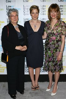 Edie Falco feet photo thumbnail