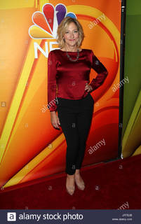 Edie Falco feet photo thumbnail