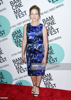 Edie Falco feet photo thumbnail