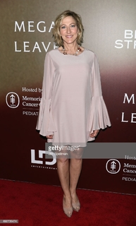 Edie Falco feet photo thumbnail