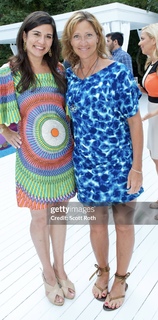 Edie Falco feet photo thumbnail