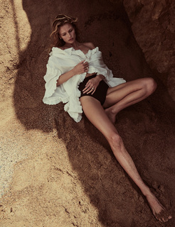 Edita Vilkeviciute feet photo 6