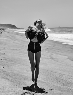 Edita Vilkeviciute feet photo 4