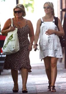 Edith Bowman feet photo 14