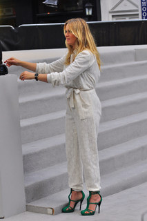 Edith Bowman feet photo 1