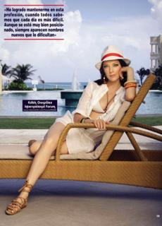 Edith González feet photo 3