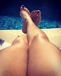Edna Monroy feet photo 1