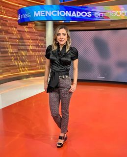 Edna Monroy feet photo 1