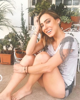Edna Monroy feet photo 17