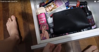 Eduarda Hippier feet photo thumbnail