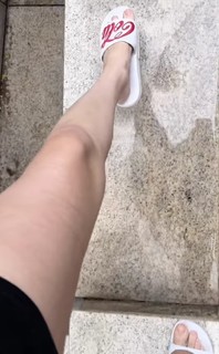 Eduarda Hippier feet photo thumbnail