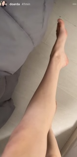 Eduarda Hippier feet photo thumbnail