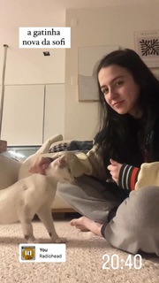 Eduarda Hippier feet photo thumbnail